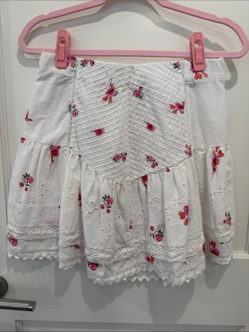 Zara White Eyelet Mini Skirt with Pink & Red Floral Print